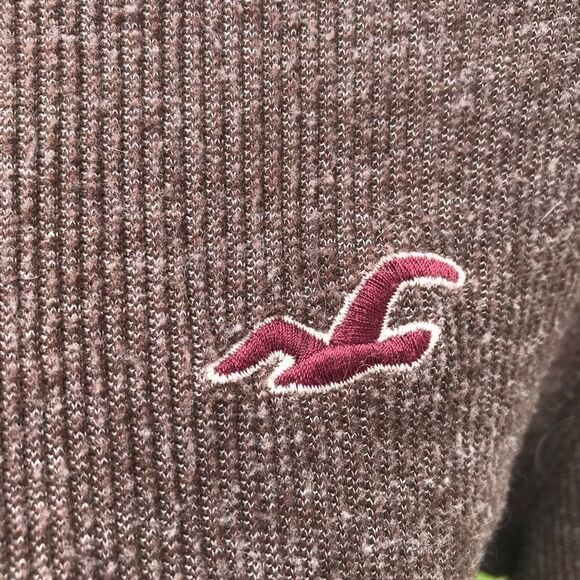 Men’s Hollister Medium Sweater - Picture 2 of 3